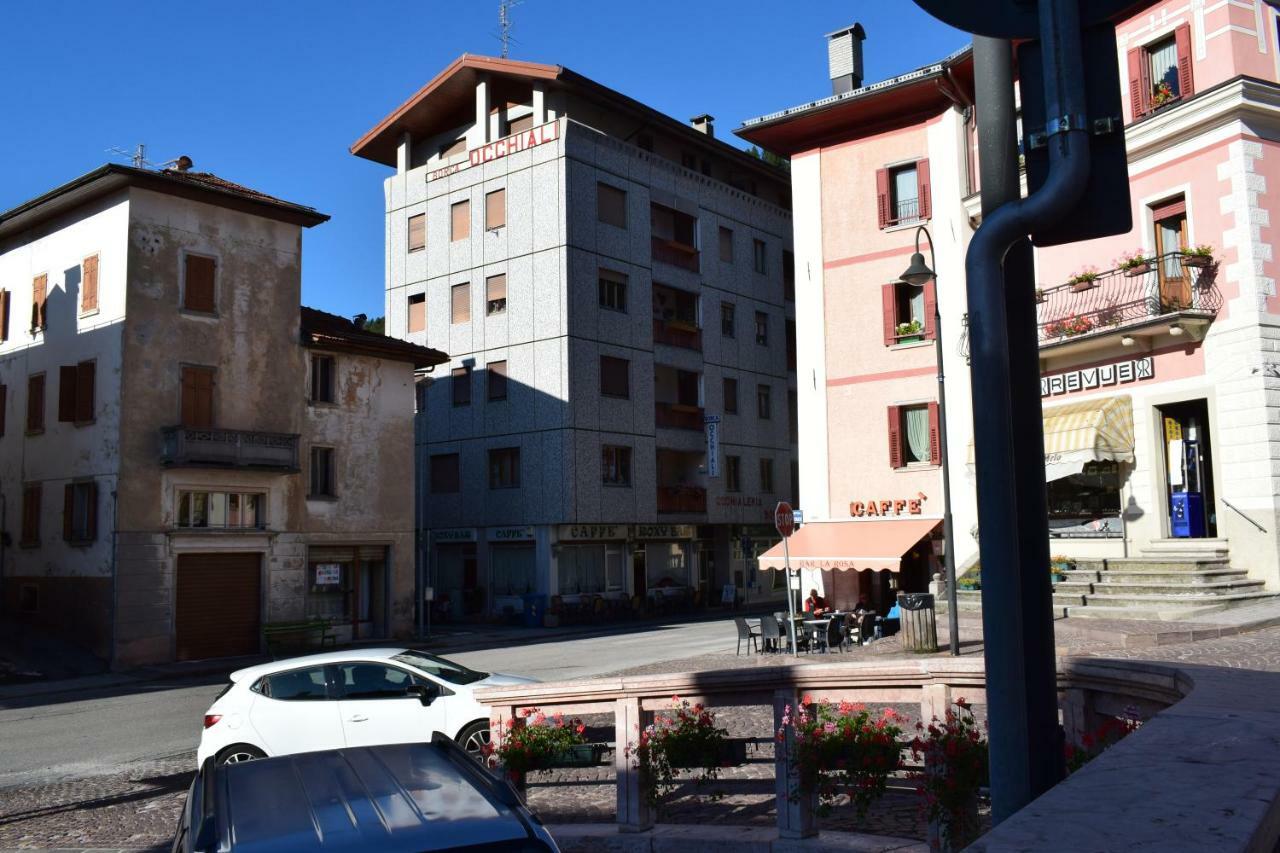 Lozzo Di Cadore - Dolomiti - Piazza IV Novembre Lozzo Cadore Kültér fotó